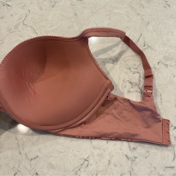 Victoria’s Secret Push-Up Bra - Blush Pink with Floral Lace Accents - 38DDD - Picture 8 of 13